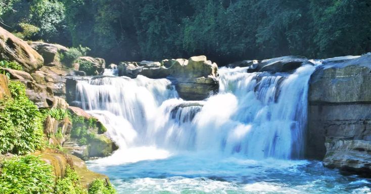 Nafakhum Waterfall